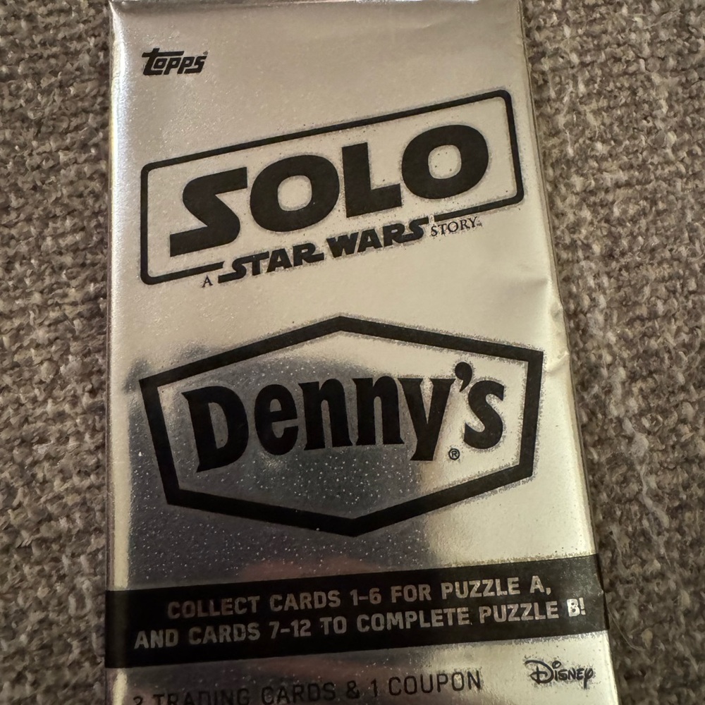 NEW - SOLO “A Star Wars Story” Trading cards pack 2018